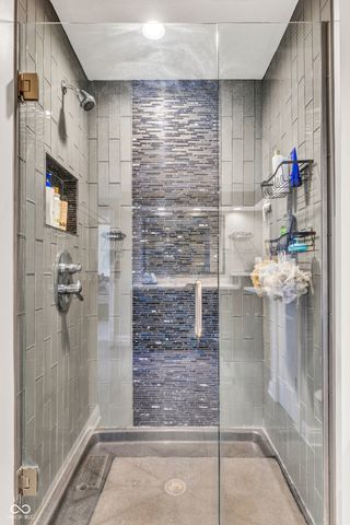 11254 Woods Bay Lane, Indianapolis, IN 46236