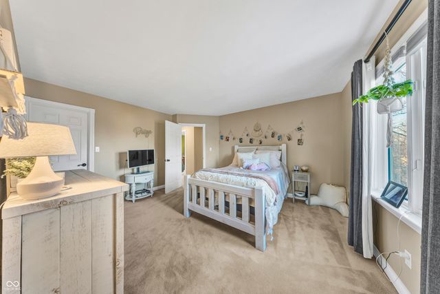 11254 Woods Bay Lane, Indianapolis, IN 46236