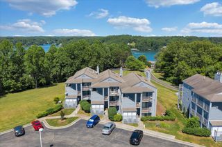 114 Waterside Cir Apt B3, Moneta, VA 24121