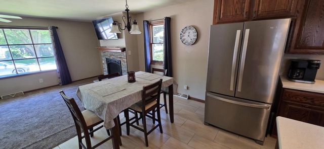 5611 Windward DRIVE, Racine, WI 53406