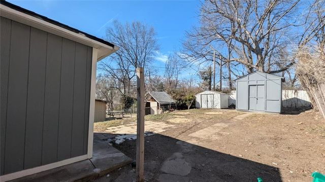 2510 Everett Avenue, Kansas City, KS 66102