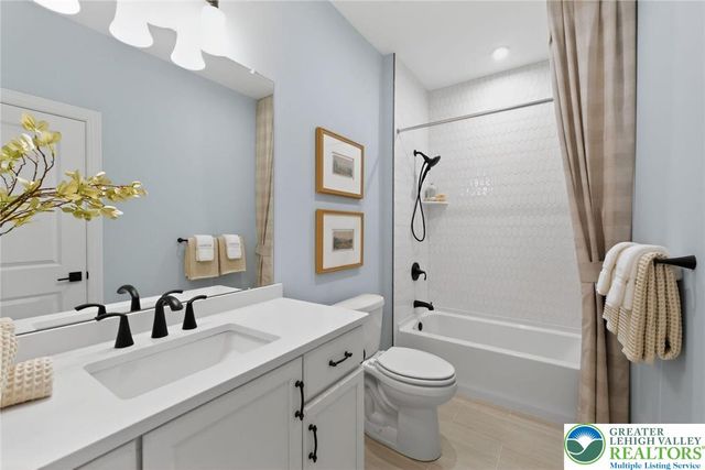 3022 North Cider Drive, Whitehall Twp, PA 18052