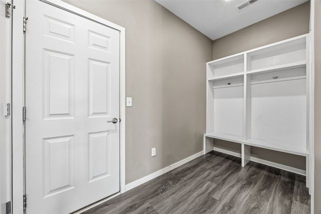 4697 Herbert Hoover Highway, Iowa City, IA 52240