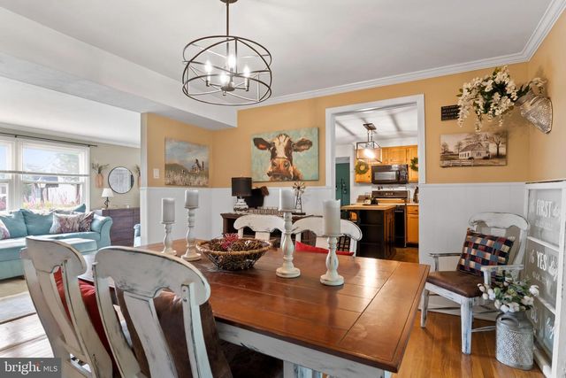 207 LINDA DR, Mechanicsburg, PA 17055
