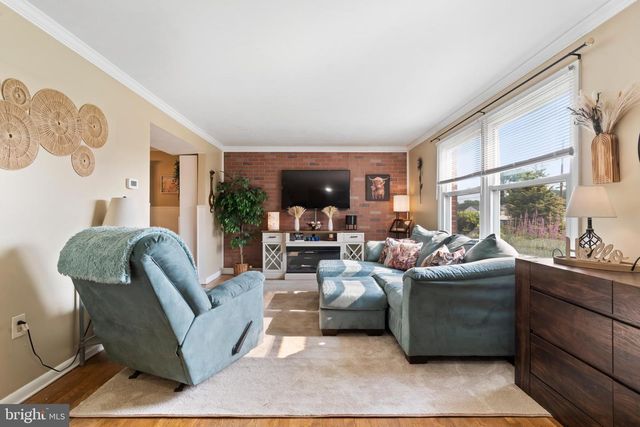 207 LINDA DR, Mechanicsburg, PA 17055