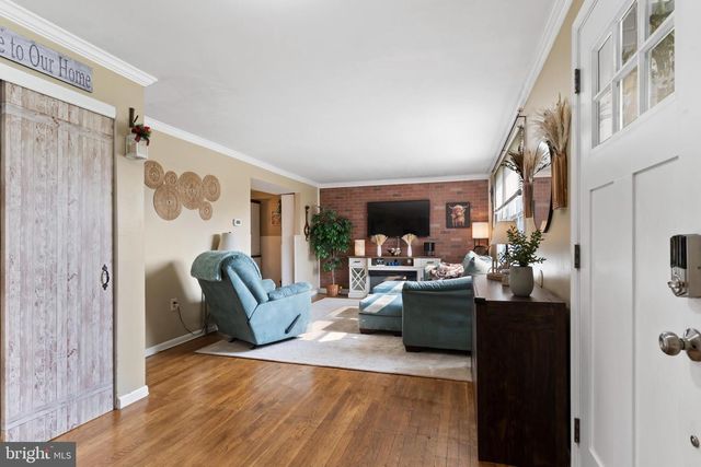 207 LINDA DR, Mechanicsburg, PA 17055