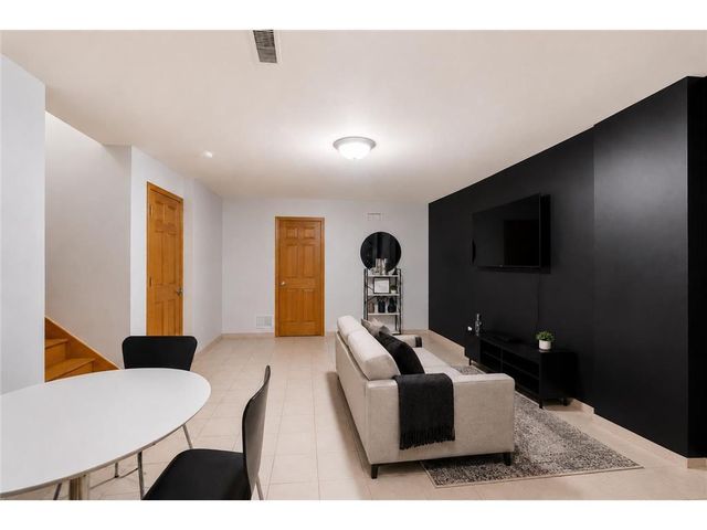 5201 Humboldt Avenue N, Minneapolis, MN 55430