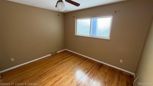 34315 Sheridan Street, Westland, MI 48185