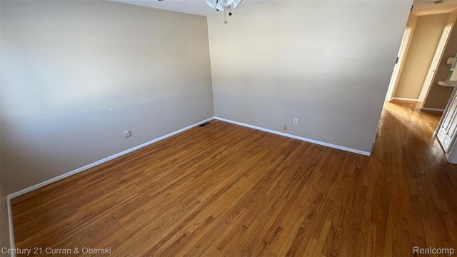 34315 Sheridan Street, Westland, MI 48185