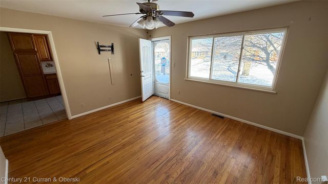 34315 Sheridan Street, Westland, MI 48185