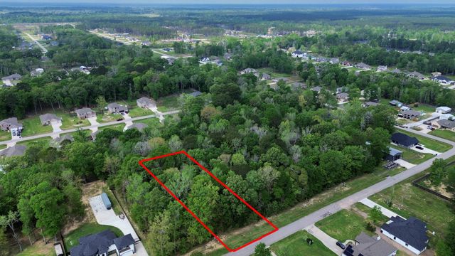 116 County Road 6606, Dayton, TX 77535