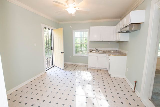 899 CRAFT RD, Memphis, TN 38116