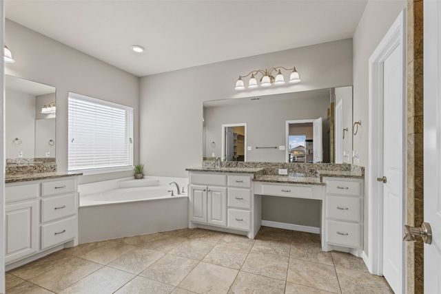 1709 Riverway Drive, Cleburne, TX 76033
