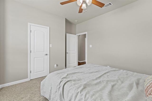 1709 Riverway Drive, Cleburne, TX 76033
