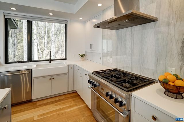 620 HIGHTOP DR, North Garden, VA 22959