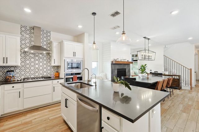 2420 Elm Place, Northlake, TX 76247