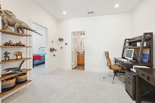 2420 Elm Place, Northlake, TX 76247