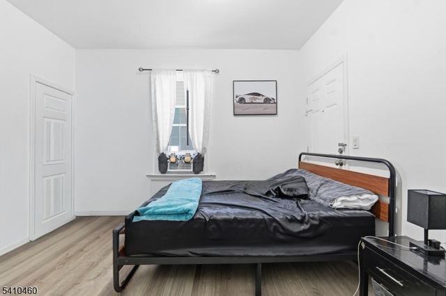 108 Orchard St, Elizabeth City, NJ 07208