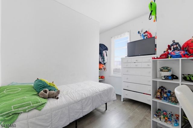 108 Orchard St, Elizabeth City, NJ 07208