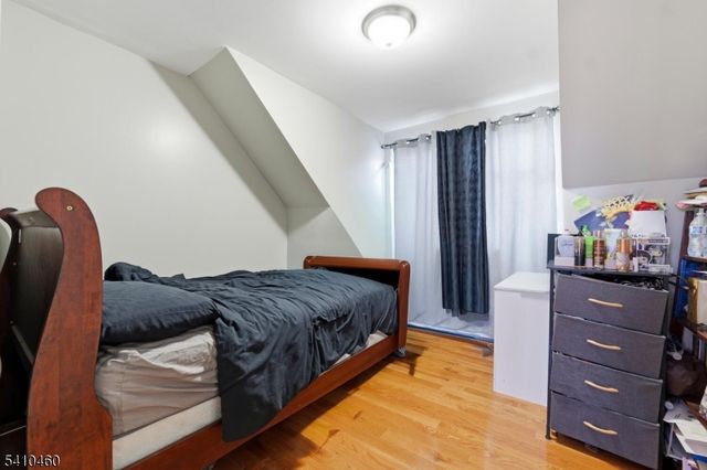 108 Orchard St, Elizabeth City, NJ 07208