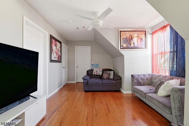 108 Orchard St, Elizabeth City, NJ 07208