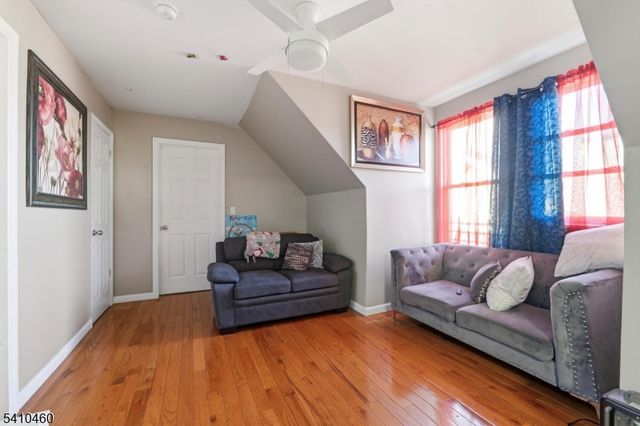 108 Orchard St, Elizabeth City, NJ 07208