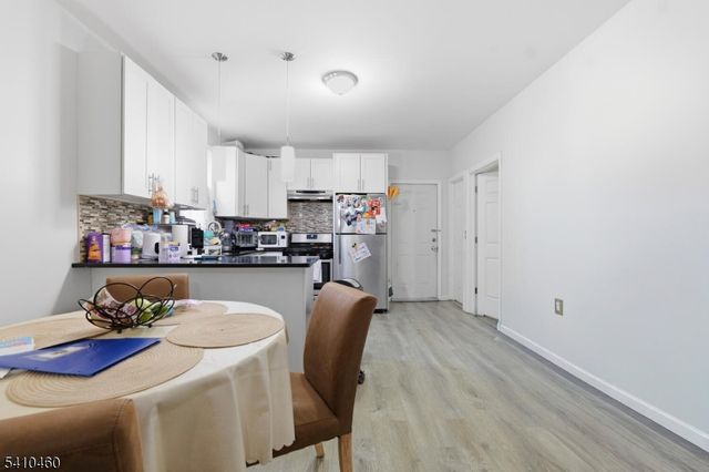 108 Orchard St, Elizabeth City, NJ 07208