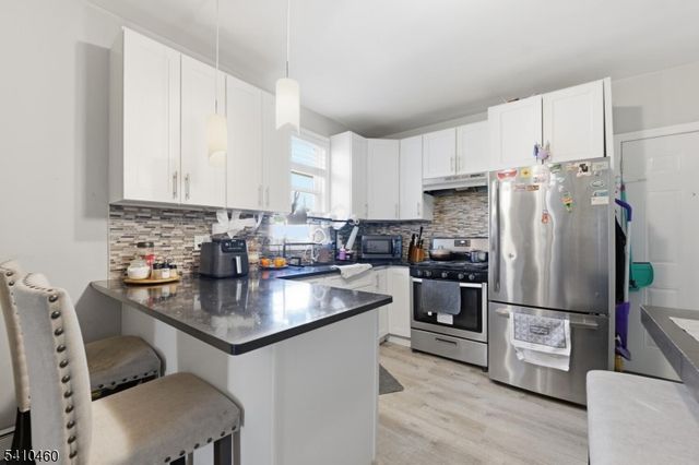 108 Orchard St, Elizabeth City, NJ 07208