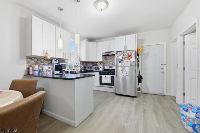 108 Orchard St, Elizabeth City, NJ 07208