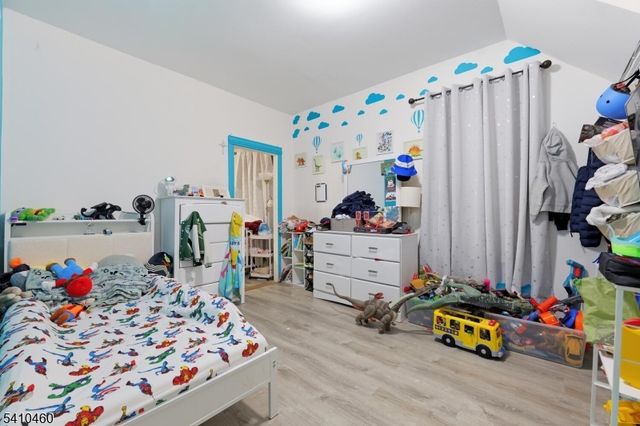 108 Orchard St, Elizabeth City, NJ 07208