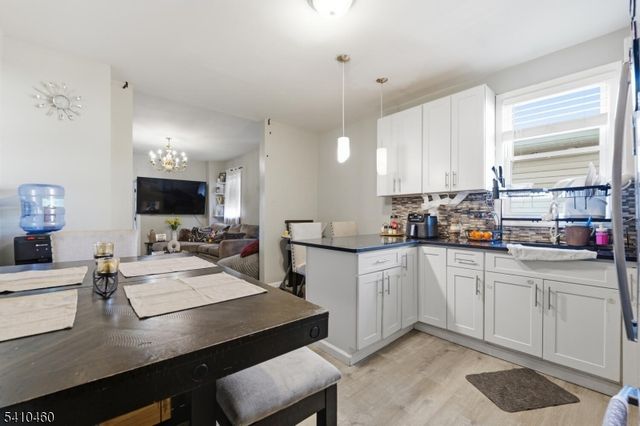 108 Orchard St, Elizabeth City, NJ 07208