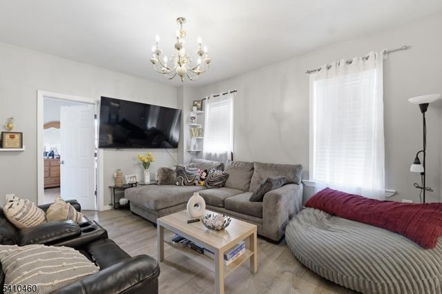 108 Orchard St, Elizabeth City, NJ 07208