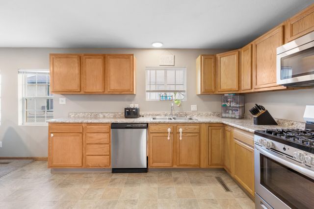 3511 AVE A, Council Bluffs, IA 51501