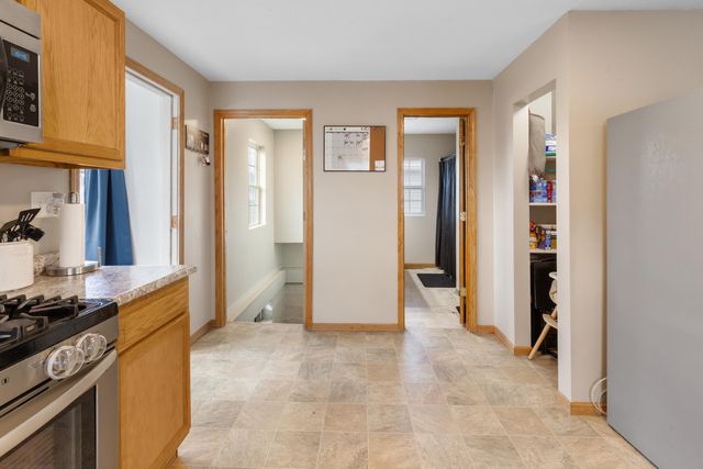 3511 AVE A, Council Bluffs, IA 51501