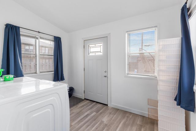 3511 AVE A, Council Bluffs, IA 51501