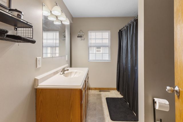 3511 AVE A, Council Bluffs, IA 51501