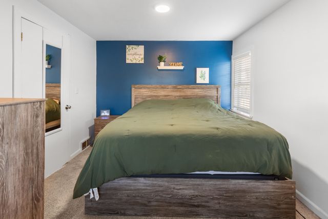 3511 AVE A, Council Bluffs, IA 51501