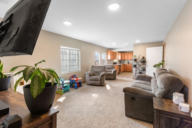 3511 AVE A, Council Bluffs, IA 51501