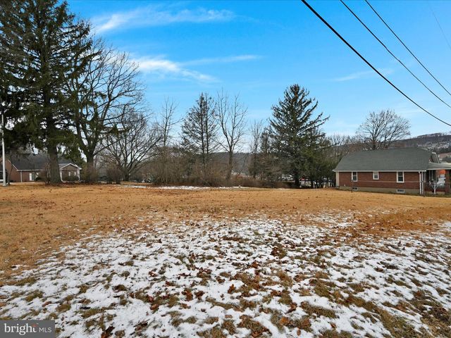 83 MEMORIAL DRIVE, Schuylkill Haven, PA 17972