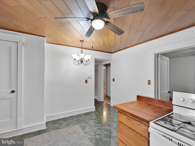 83 MEMORIAL DRIVE, Schuylkill Haven, PA 17972