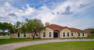 2204 Angel Ct, Corpus Christi, TX 78415