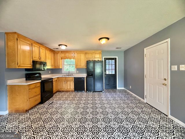 165 Ball Ground Road, Covington, GA 30014