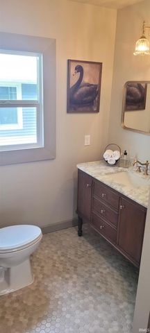 730 Jackson Street, Mishawaka, IN 46544