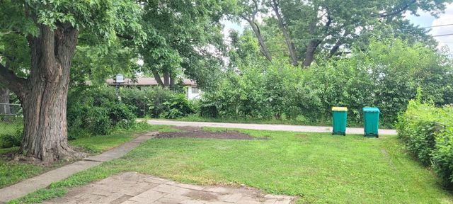 730 Jackson Street, Mishawaka, IN 46544