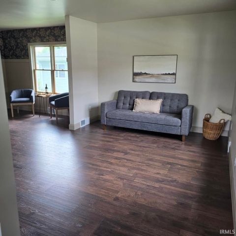 730 Jackson Street, Mishawaka, IN 46544
