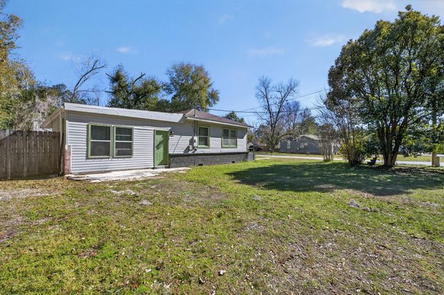 5260 Milton Trail, Milton, FL 32583