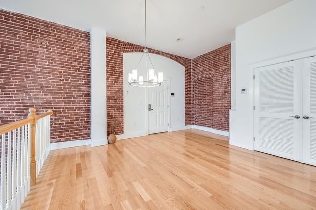 52 Sanborn 7, Reading, MA 01867