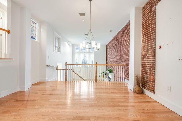 52 Sanborn 7, Reading, MA 01867