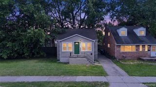 8512 Fisher Avenue, Warren, MI 48089