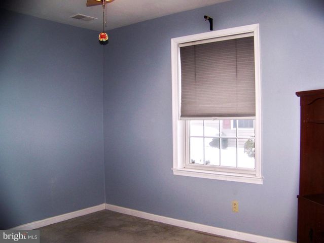 3044 VILLAGE CIR W, York, PA 17404